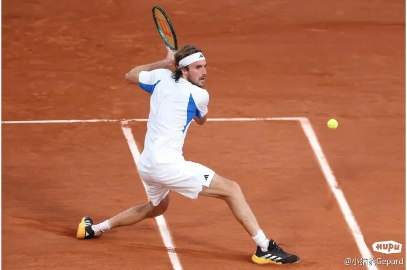 美国网球队翻盘世界网球队，西西帕斯惊艳世界的简单介绍