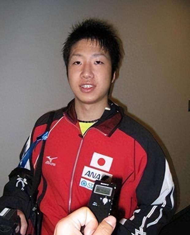 日本乒乓球队强势中国乒乓球队，水谷隼统治全场的简单介绍