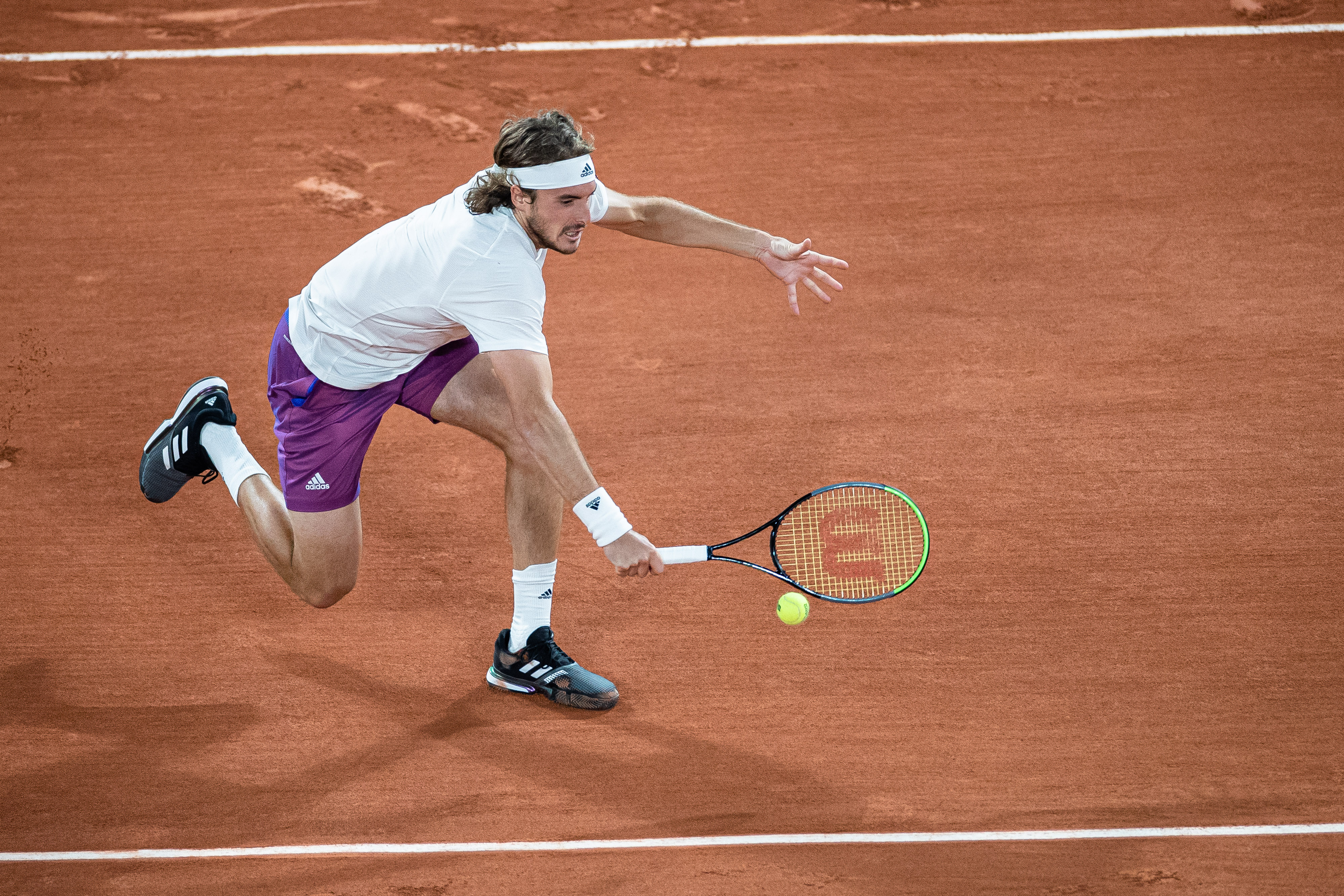 世界网球队碾压法国网球队，西西帕斯打破历史纪录的简单介绍