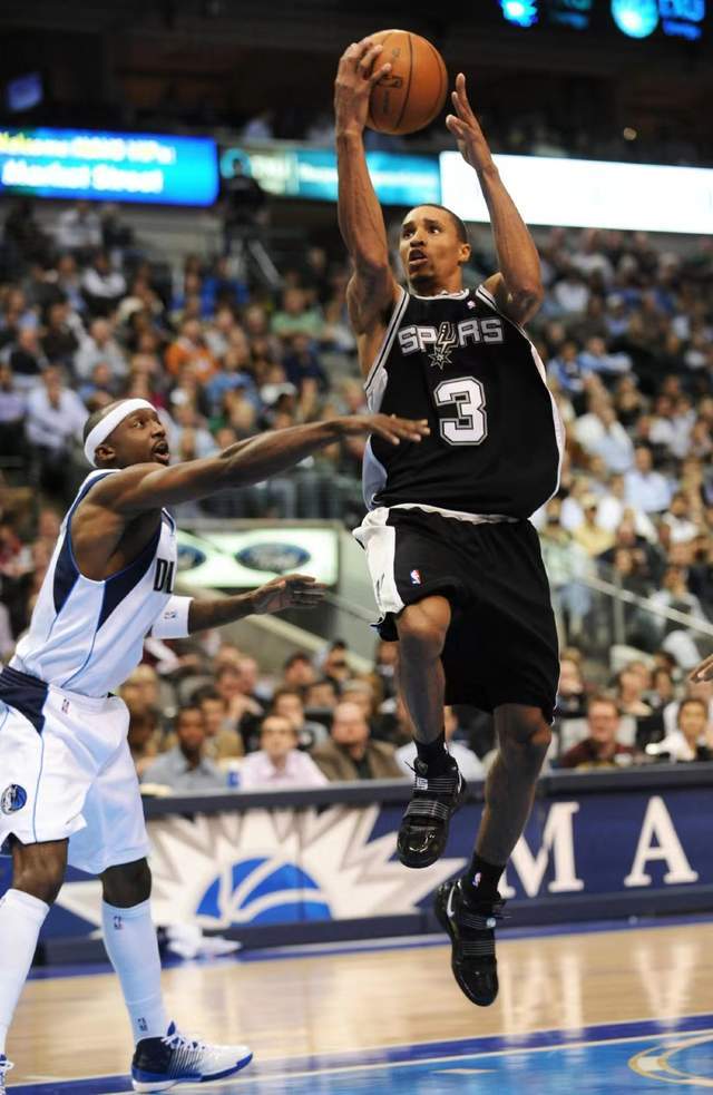 南韩男篮绝地反击马刺，乔治·希尔爆发神勇的简单介绍