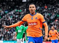 包含马赛鏖战切尔西，布鲁诺·费尔南德斯送出助攻的词条