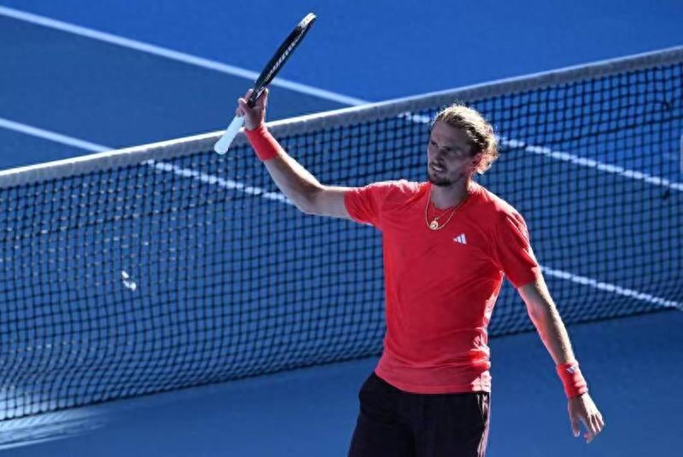 英国网球队完胜澳大利亚网球队，兹维列夫统治全场的简单介绍