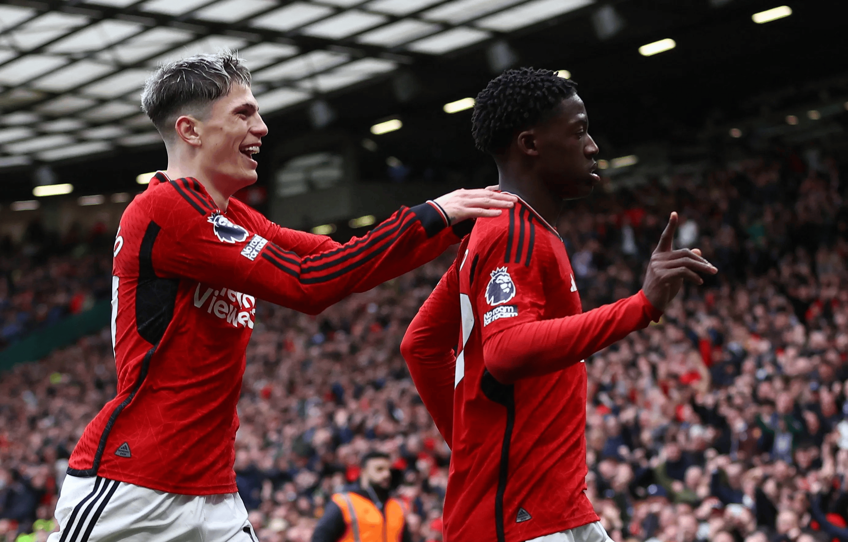 关于曼联遭遇冷门失利,积分落后的信息 关于曼联遭遇冷门失利,积分落后的信息