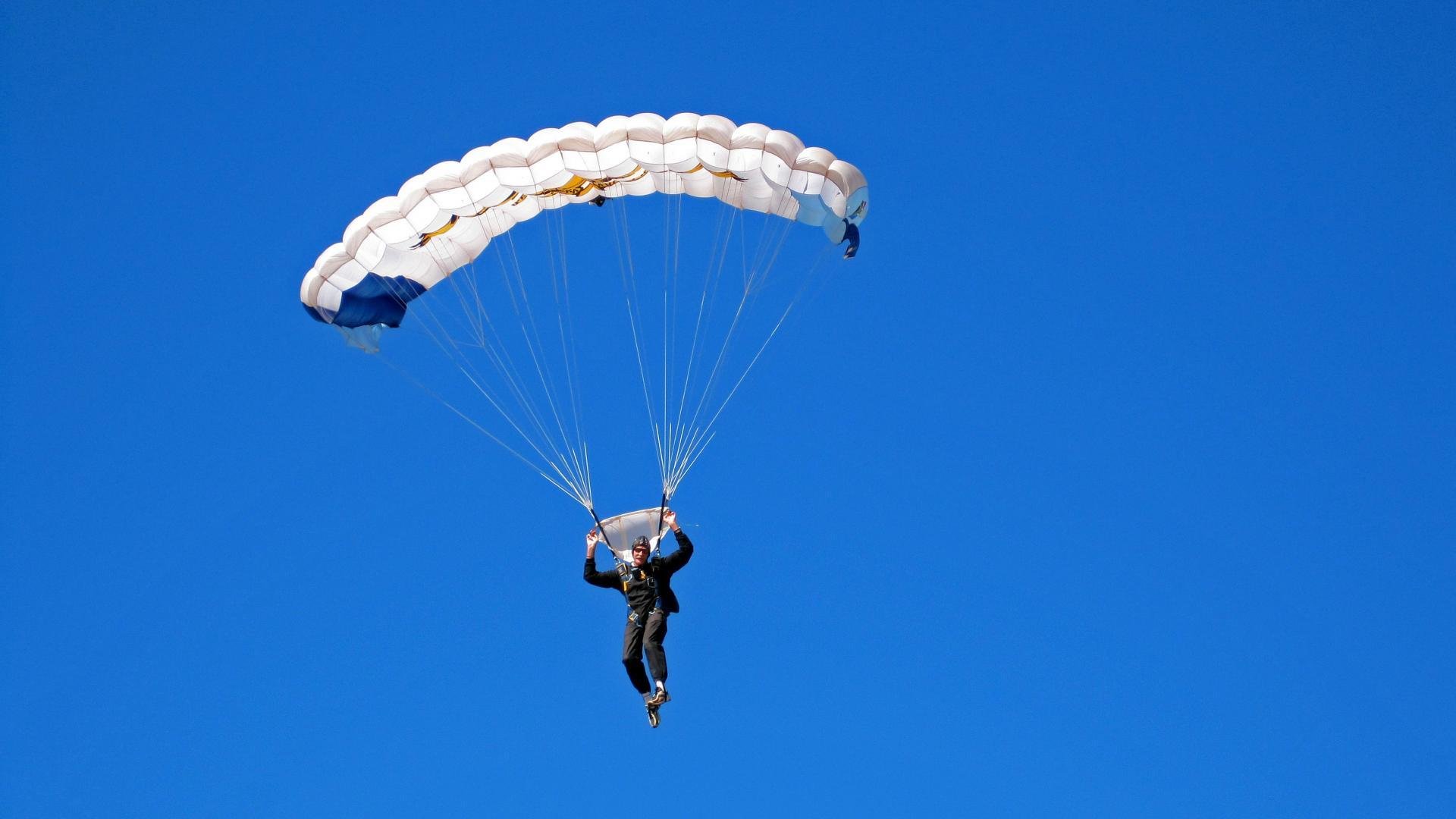节奏大师姆巴佩与德国战车的启示，当个人才华点燃集体胜利