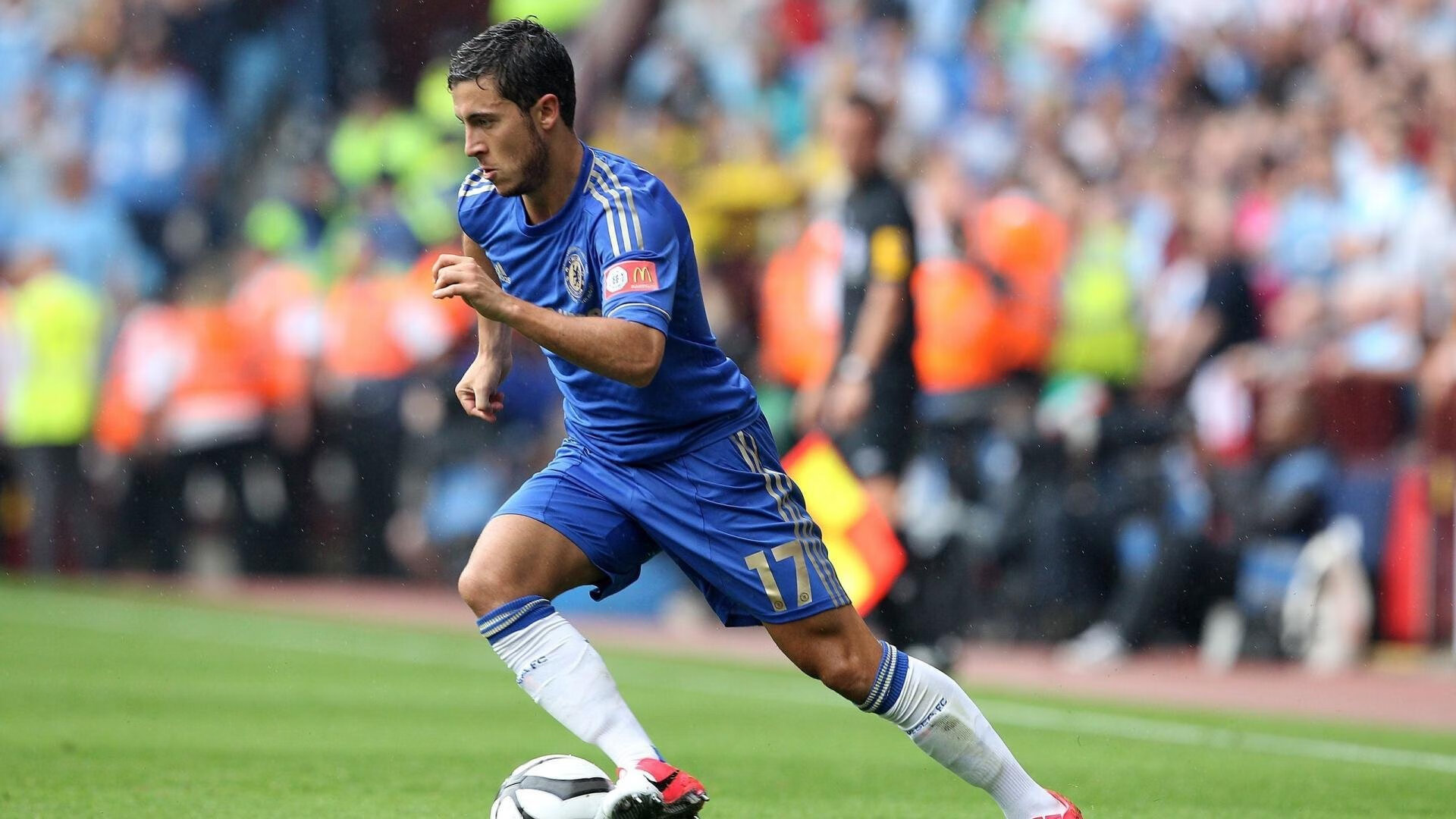 从基耶萨的里程碑到几内亚的逆袭,足球世界里的唯一性证明